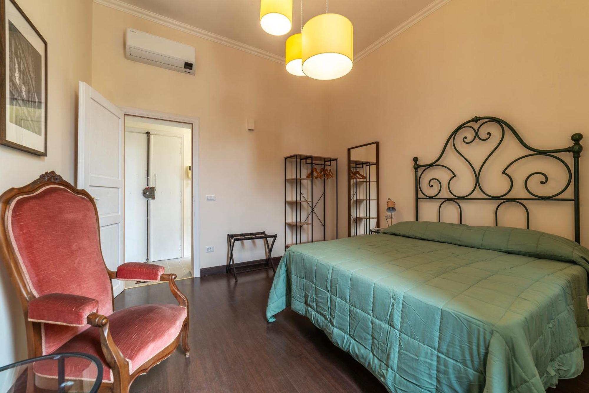 Colosseo & San Clemente Apartment Рим Екстериор снимка